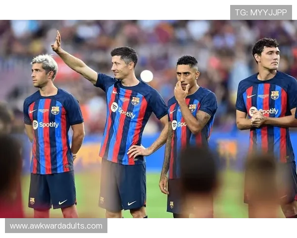 足球球星全纪录：多位顶级球员本赛季表现稳健