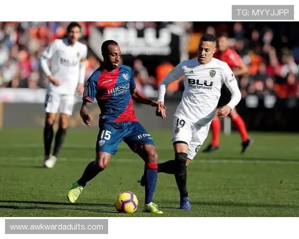 瓦伦西亚传统豪门地位下滑，球队重建与竞争力面临关键考验