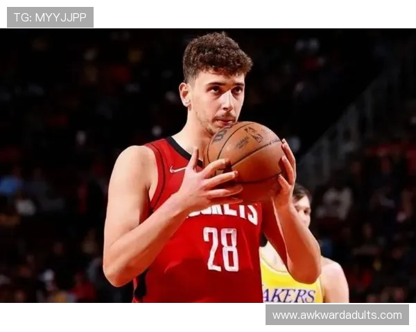 申京挡拆制造错位助攻提升进攻多样性明显优于赛季初